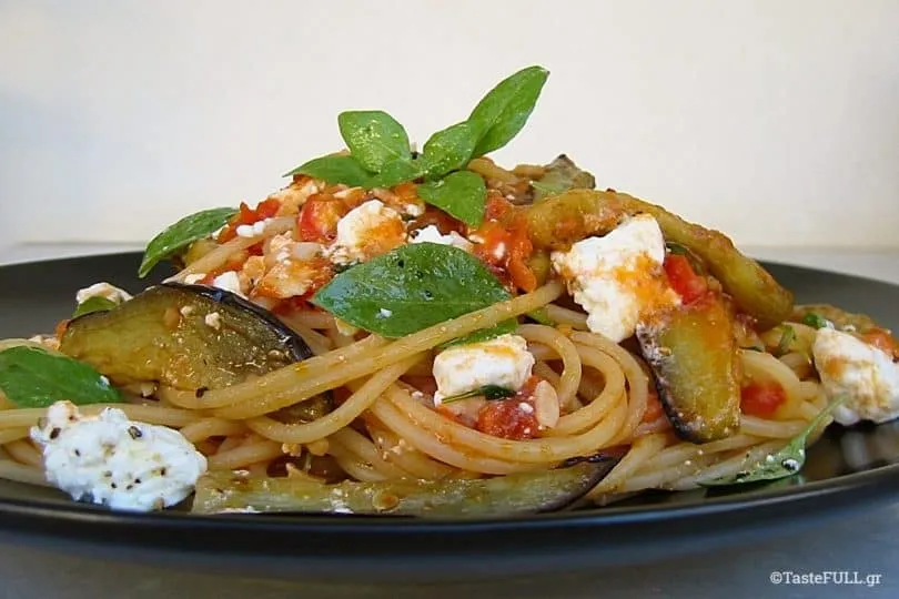 Pasta alla Norma - μια Σισιλιάνα μακαρονάδα