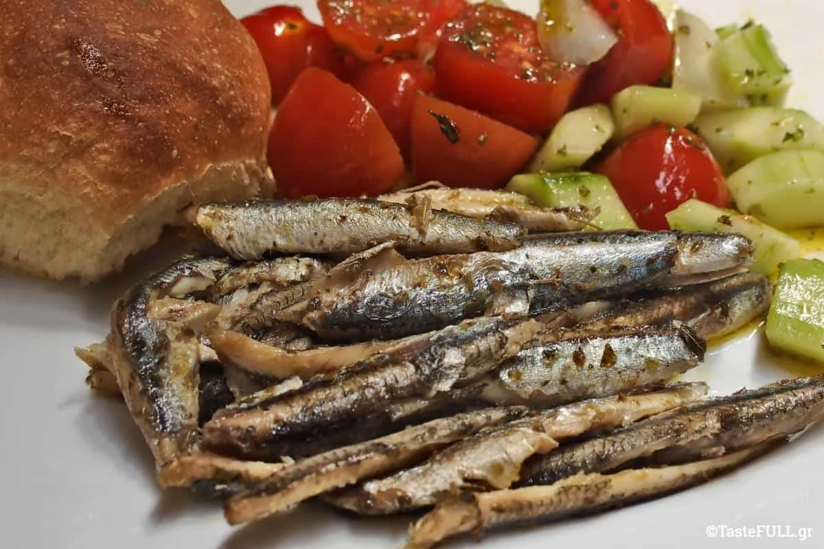 τηγανητός γαύρος στο φούρνο